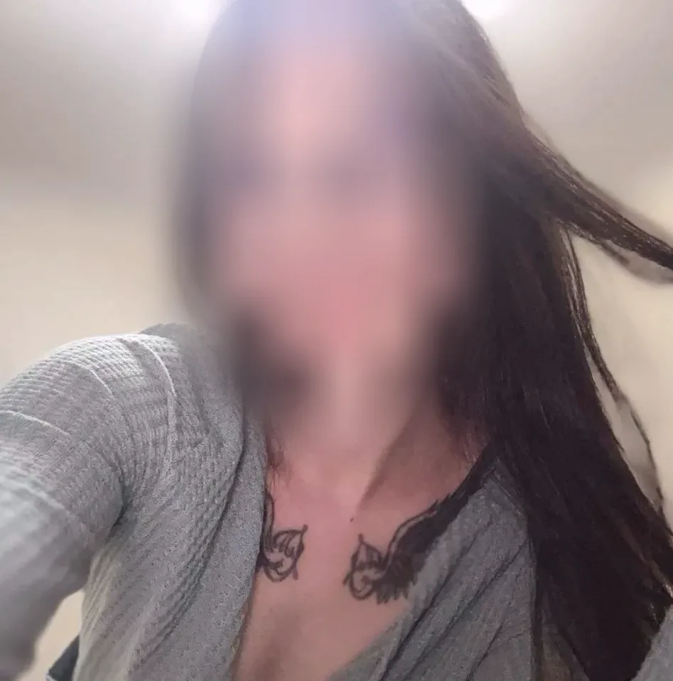 Carina, 19