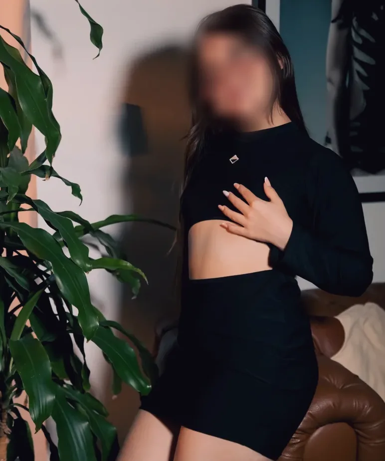 Emily, 31