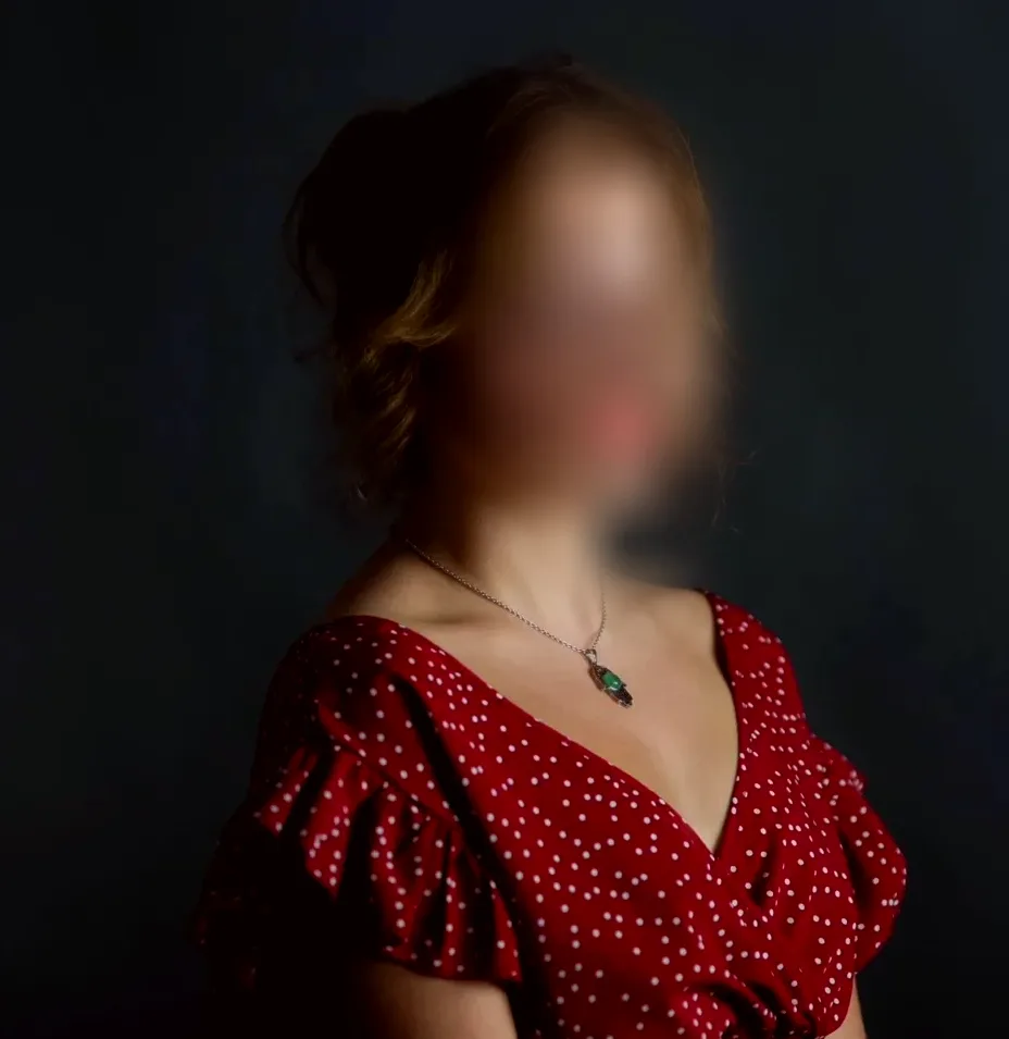 Katarina, 25