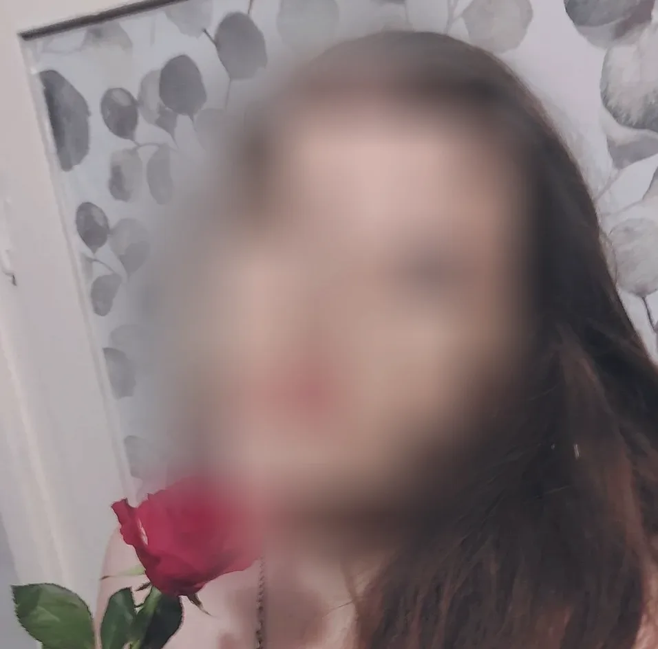 Maren, 27
